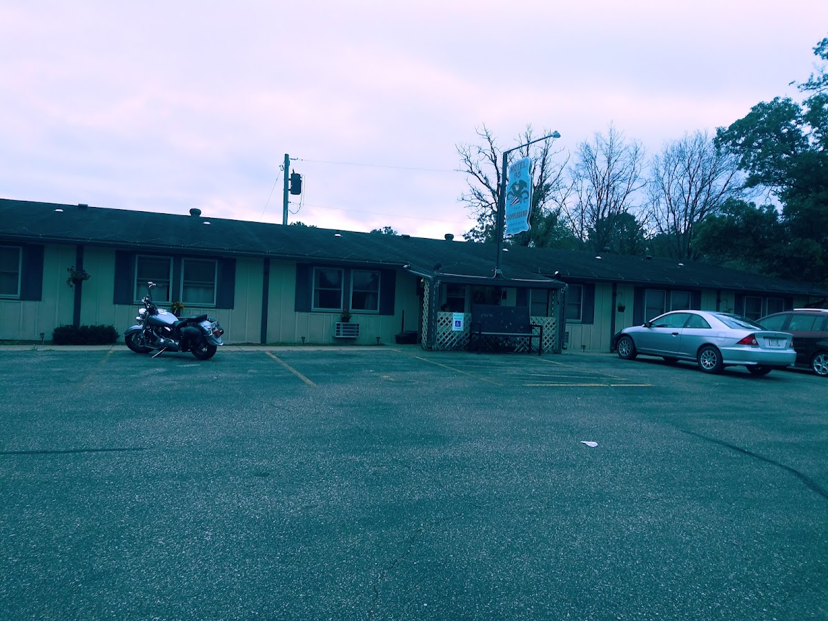 Motel 95 & Campground